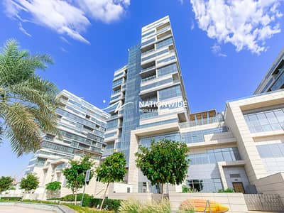 Vacant| Modern Layout| Waterfront| City Views