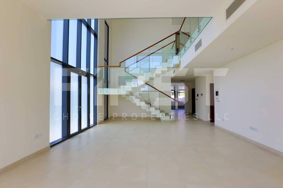 3 Internal Photo of 4 Bedroom Villa in West Yas Yas Island Abu Dhabi U. A (16). jpg