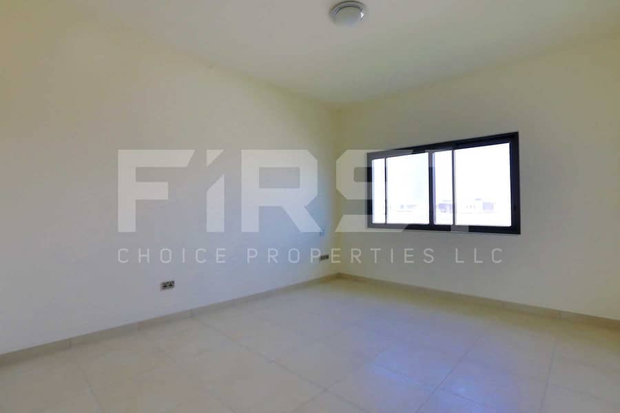 11 Internal Photo of 4 Bedroom Villa in West Yas Yas Island Abu Dhabi U. A (39). jpg