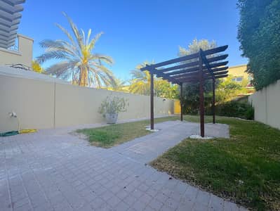 فیلا 2 غرفة نوم للبيع في الينابيع، دبي - فیلا في الينابيع 10،الينابيع 2 غرف 3600000 درهم - 10927260