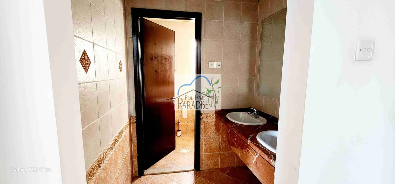 Available semi independent 4 bedroom all master pvt entrance /maid room/laundry room/private garden front /backyard lawn/shared s/pool rent in mirdif - Image 16