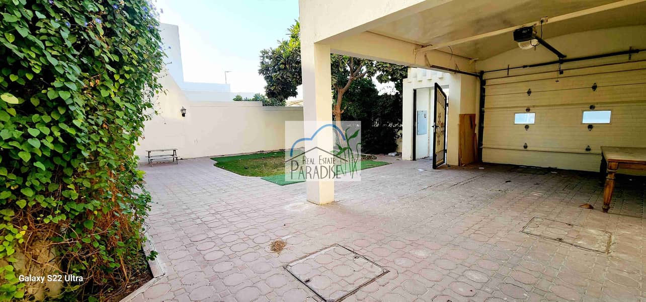 Available semi independent 4 bedroom all master pvt entrance /maid room/laundry room/private garden front /backyard lawn/shared s/pool rent in mirdif