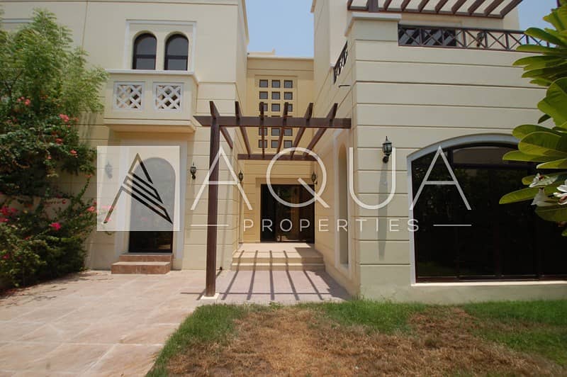 Spacious and Elegant Villa Well Maintained