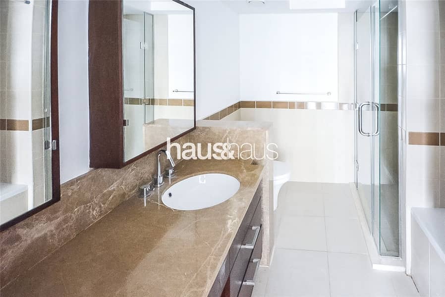 9 Burj and Fountain View|Walk-in Shower|Chiller Free