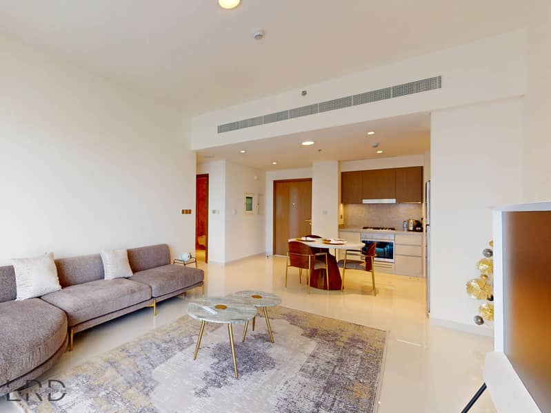 7 LRD-VACATION-HOMES-Grand-Bleu-Tower-1-03252025_153025. jpg