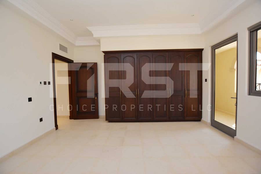 5 Internal Photo of 4 Bedroom Villa in Saadiyat Beach Villas Saadiyat Island Abu Dhabi UAE (27). jpg