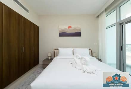 Fully Furnished || Fully Upgraded || Close Kitchen