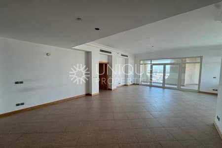 3 Bedroom Flat for Rent in Palm Jumeirah, Dubai - Private Beach| Partial Sea View|  Spacious Type C