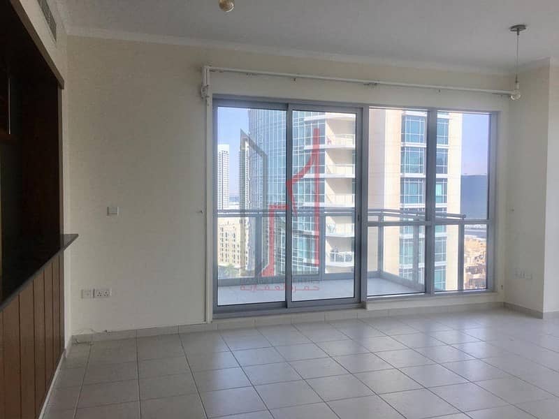 2 Bed Apt|Big Balcony and Community View