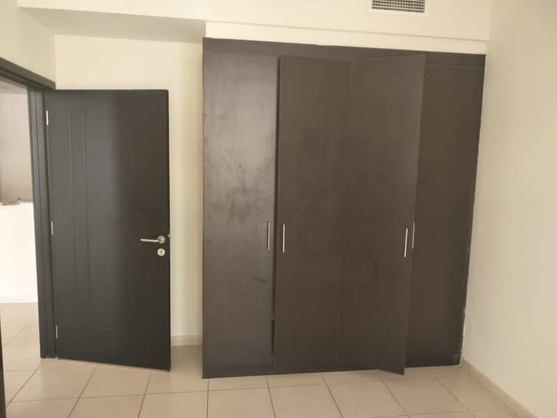 1 Bedroom Hall With Spacious Balcony Store Room Parking In Mazaya- Queue Point, Dubai Land.