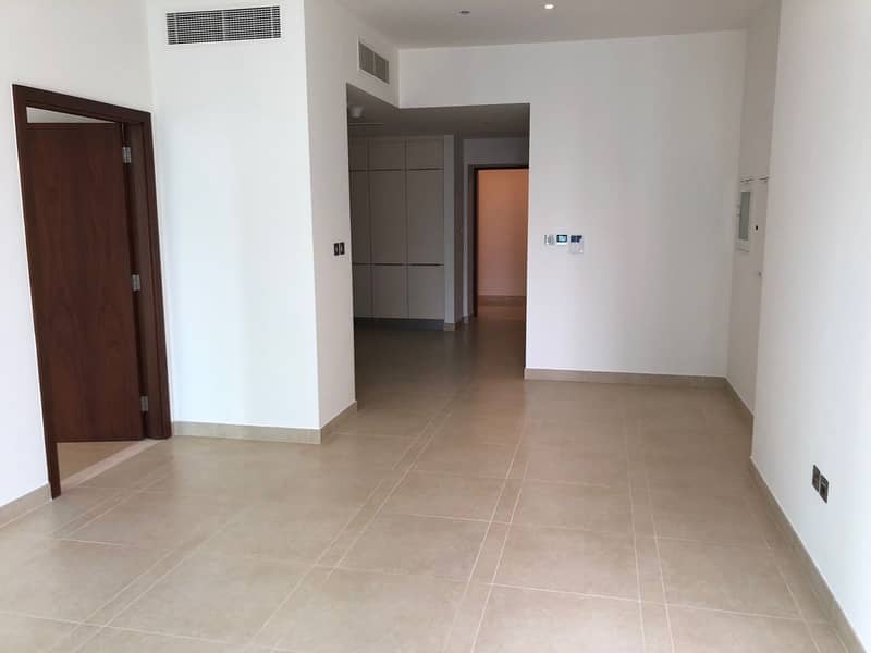 High Floor Unit in Marina Gate 1