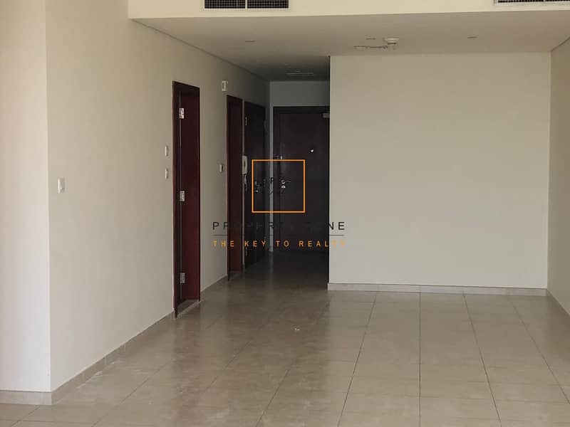 Vacant 3 BHK High Floor with Marina View