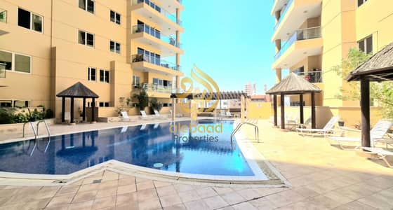 Last unit  Chiller free!  Front of Metro Specious 3bhk + Store is available for rent with all amenities  Book Now!