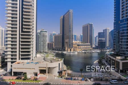فلیٹ 2 غرفة نوم للبيع في جميرا بيتش ريزيدنس، دبي - شقة في صدف 1،صدف،جميرا بيتش ريزيدنس 2 غرف 2350000 درهم - 11218695
