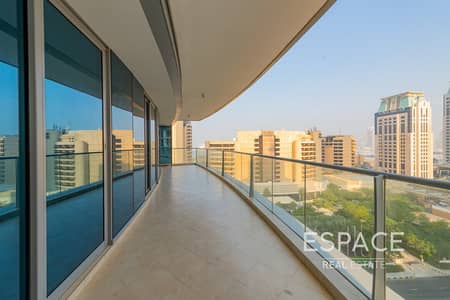 2 Bedroom Flat for Sale in Dubai Marina, Dubai - Vacant | Large Balcony | Fully Upgraded