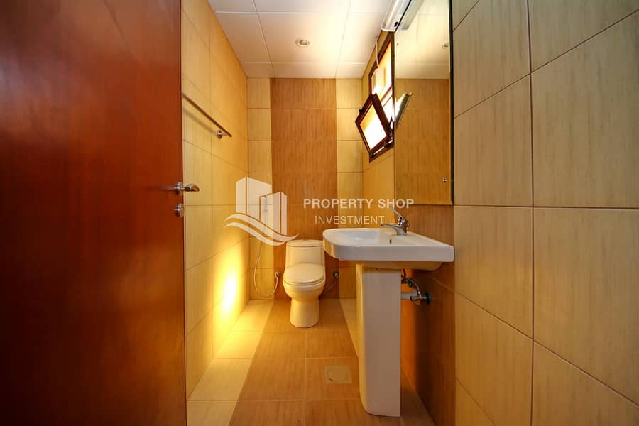 14 2-bedroom-villa-abu-dhabi-hydra-village-powder-room. JPG