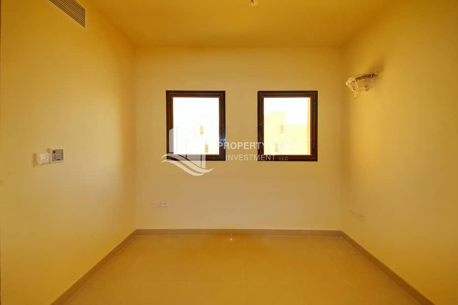 6 2-bedroom-villa-abu-dhabi-hydra-village-bedroom-2a. JPG