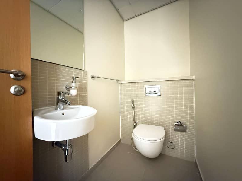24 IMG-20250328-WA0147. png