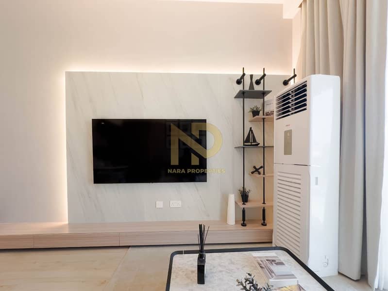 6 living area. jpg