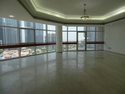 4 Bedroom Apartment for Rent in Al Nasr Street, Abu Dhabi - Duplex Aprt. w/ Maid's Room & Car Parking 4 Bedroom Apartment for Rent in Al Nasr Street, Abu Dhabi - Duplex Aprt. w/ Maid's Room & Car Parking