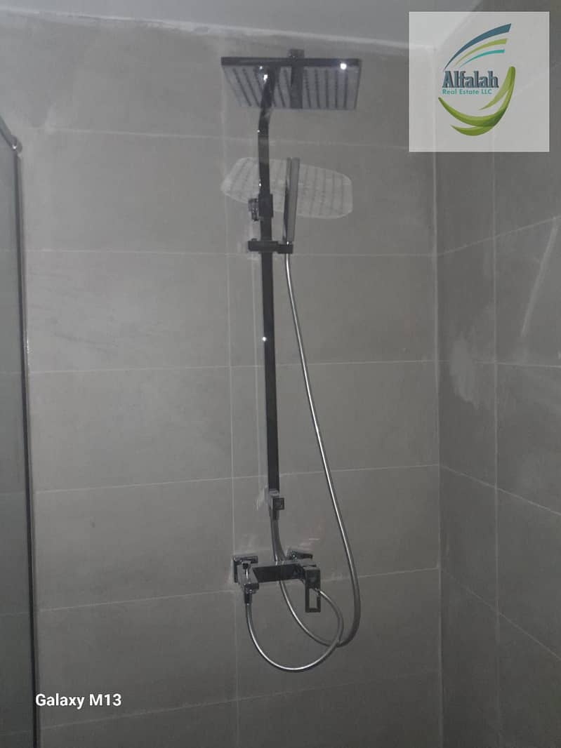 6 WhatsApp Image 2025-02-19 at 17.44. 34. jpeg