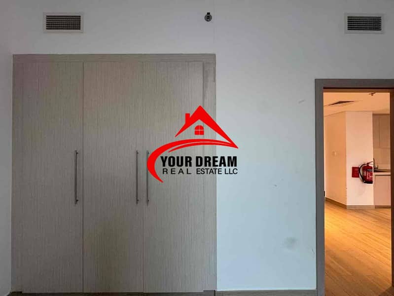 11 60bd3637-3d34-4e58-8913-17fc6e19c2af. jpg