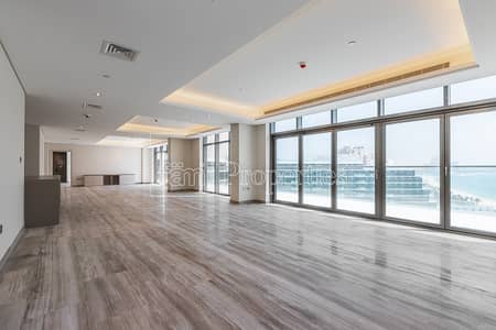Brand New Luxury Penthouse on Palm Brand New Luxury Penthouse on Palm