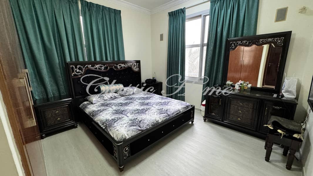 5 Bedroom 1 (2). jpg