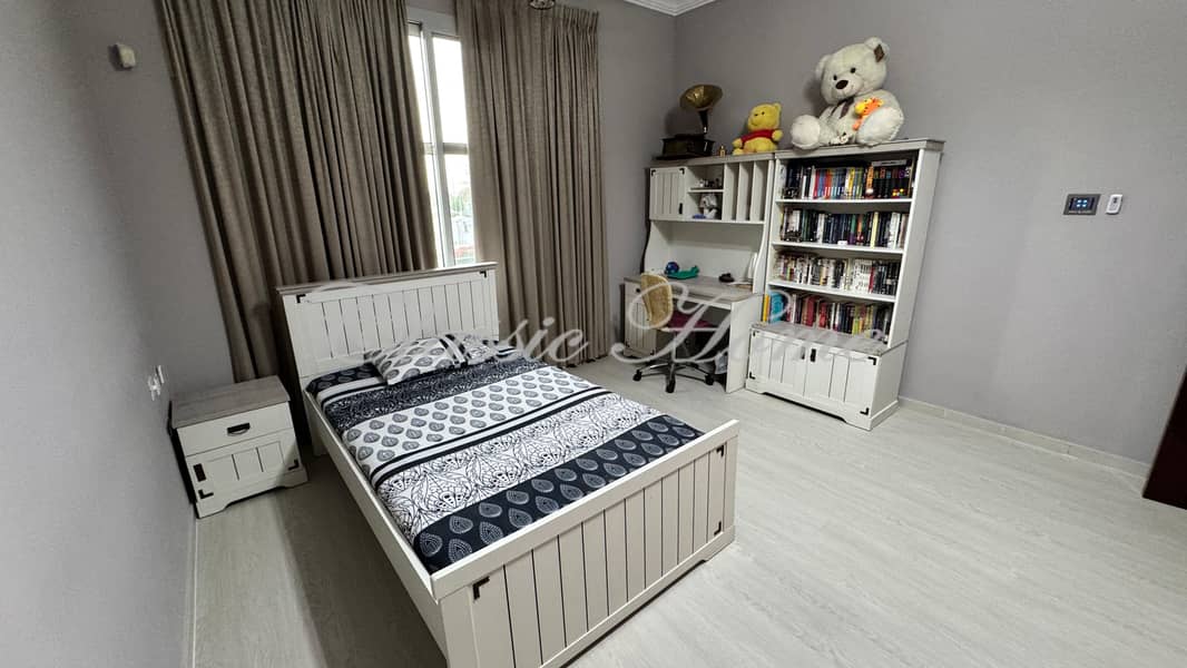 8 Bedroom 2. jpg