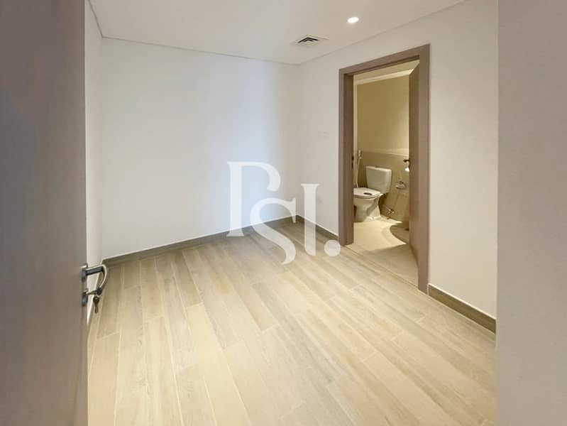 8 water-edge-yas-island-abu-dhabi-bedroom (6). jpg