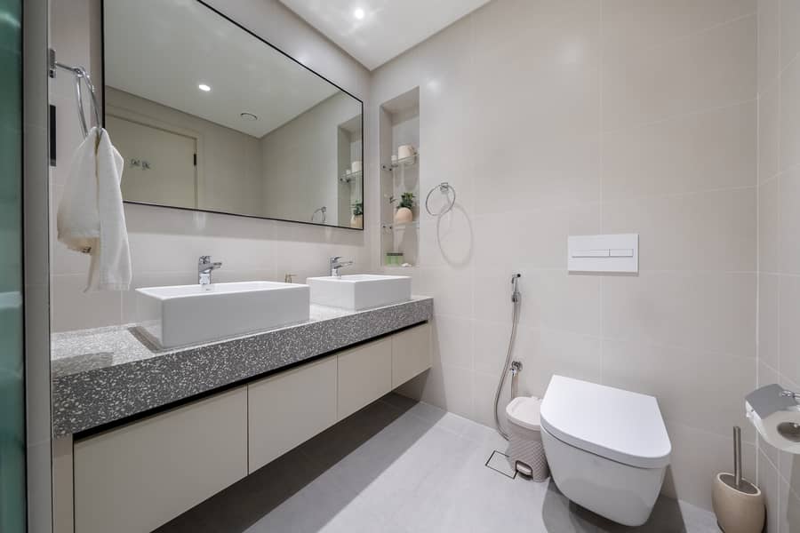 25 7RV07098-HDR. jpg