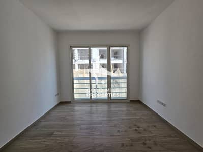 Spacious 1 Bedroom Apartment with chiller and all amenities