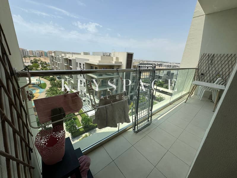 9 Deena - Balcony. jpeg