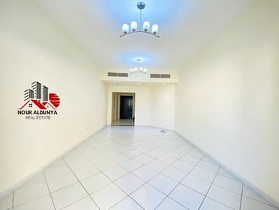 CLOSE TO METRO //SPACIOUS 3BHK // GYM+CAR PARKING FREE // BALCONY // FAMILY BUILDING