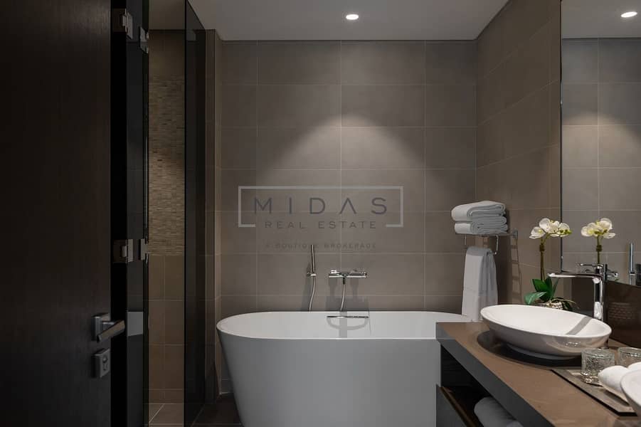 4 Deluxe One-bedroom Bathroom. jpg