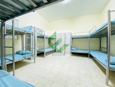 سكن عمال  للايجار في مصفح، أبوظبي - 1 (8). jpeg