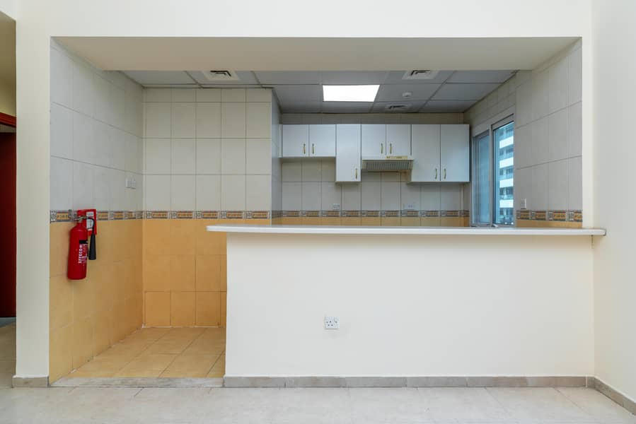 2 7R209345. jpg