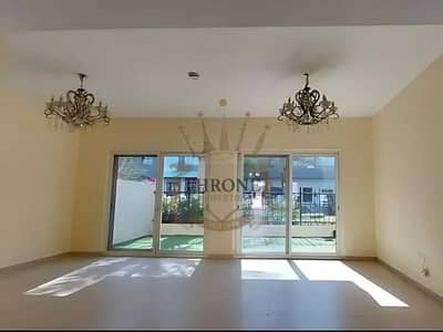 3 Bedroom Townhouse for Rent in International City, Dubai - 3BHk+Maid | Upgraded | Close to Amenties