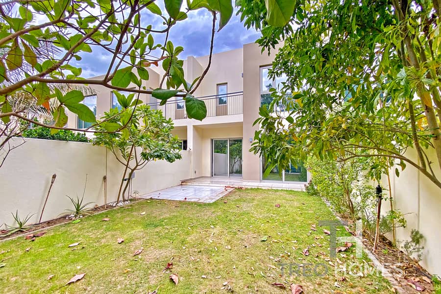 Vacant | Tree Backing View | Modern Style Vacant | Tree Backing View | Modern Style