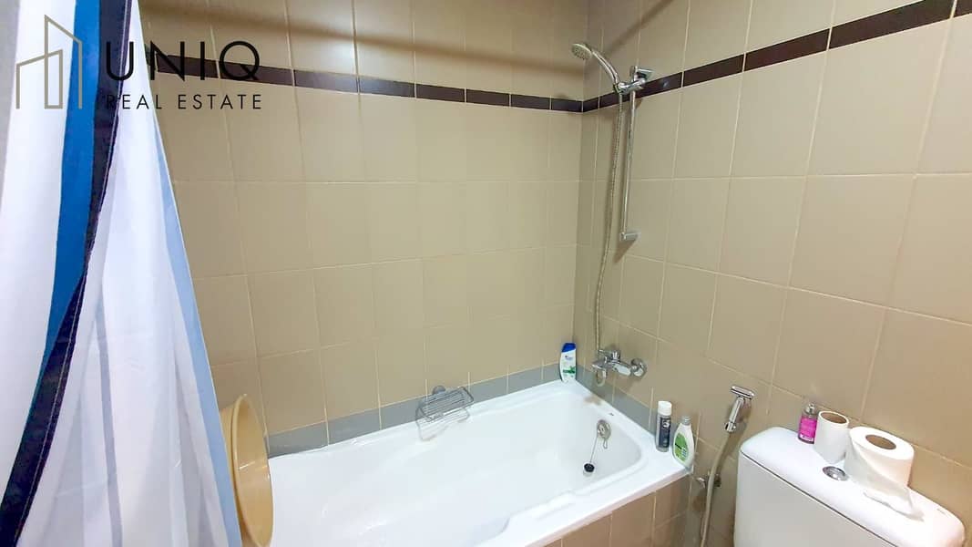 12 Bathroom 6. jpeg