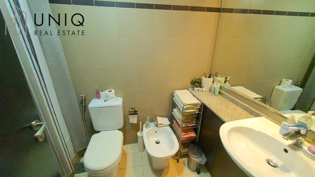 15 Bathroom 5. jpeg
