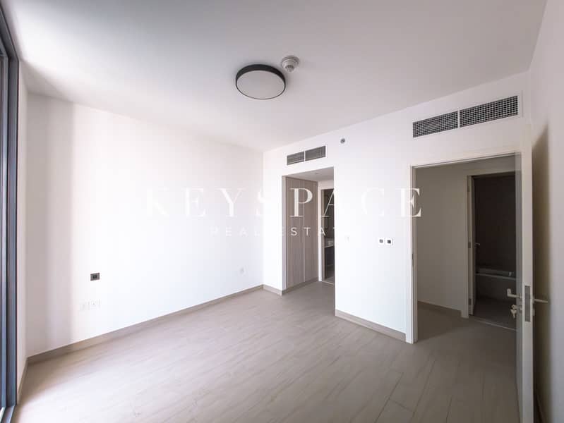7 Room-12. jpg