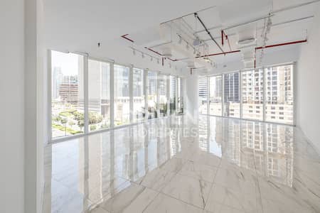 Office for Sale in Business Bay, Dubai - High ROI I Upgraded Office | Burj Khalifa View