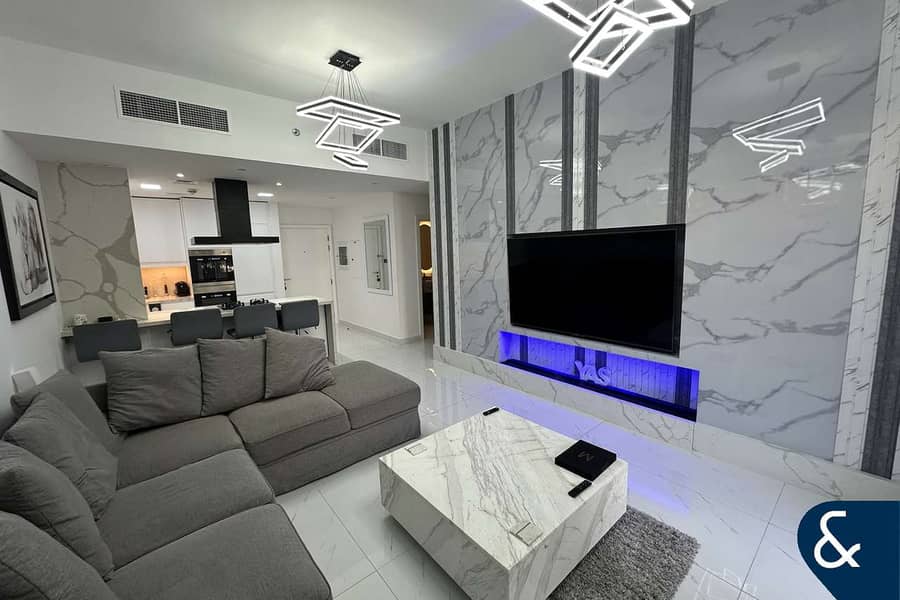 Fully Upgraded | VOT | Huge Terrace