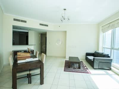 Large 2 bed flat with sublime views of the Marina Large 2 bed flat with sublime views of the Marina