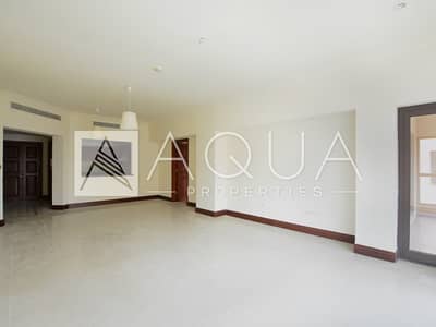 2 Bedroom Flat for Sale in Palm Jumeirah, Dubai - 2 Bedroom + Maids Room in Golden Mile 10 2 Bedroom Flat for Sale in Palm Jumeirah, Dubai - 2 Bedroom + Maids Room in Golden Mile 10
