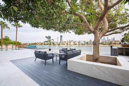 7 Bedroom Villa for Rent in Palm Jumeirah, Dubai - Renovated I Furnished I Fully Serviced