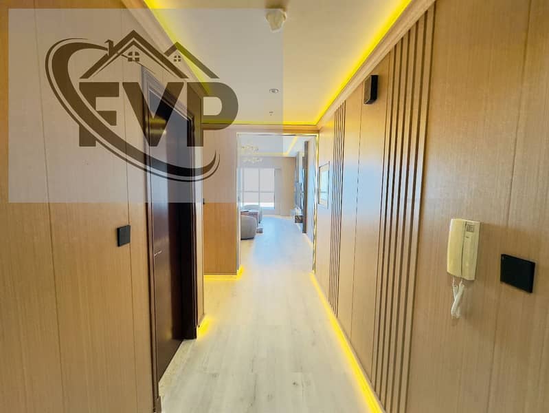 12 940e2ff2-84bd-42bd-a689-5742ab1bb150. jpeg