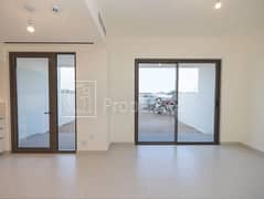 Prime Location | Vacant | Close to the Pool