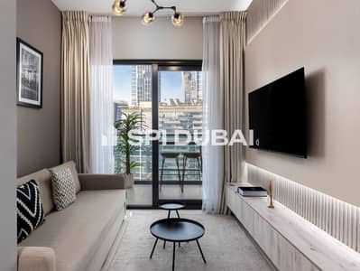 Studio for Rent in Business Bay, Dubai - Group 183. png